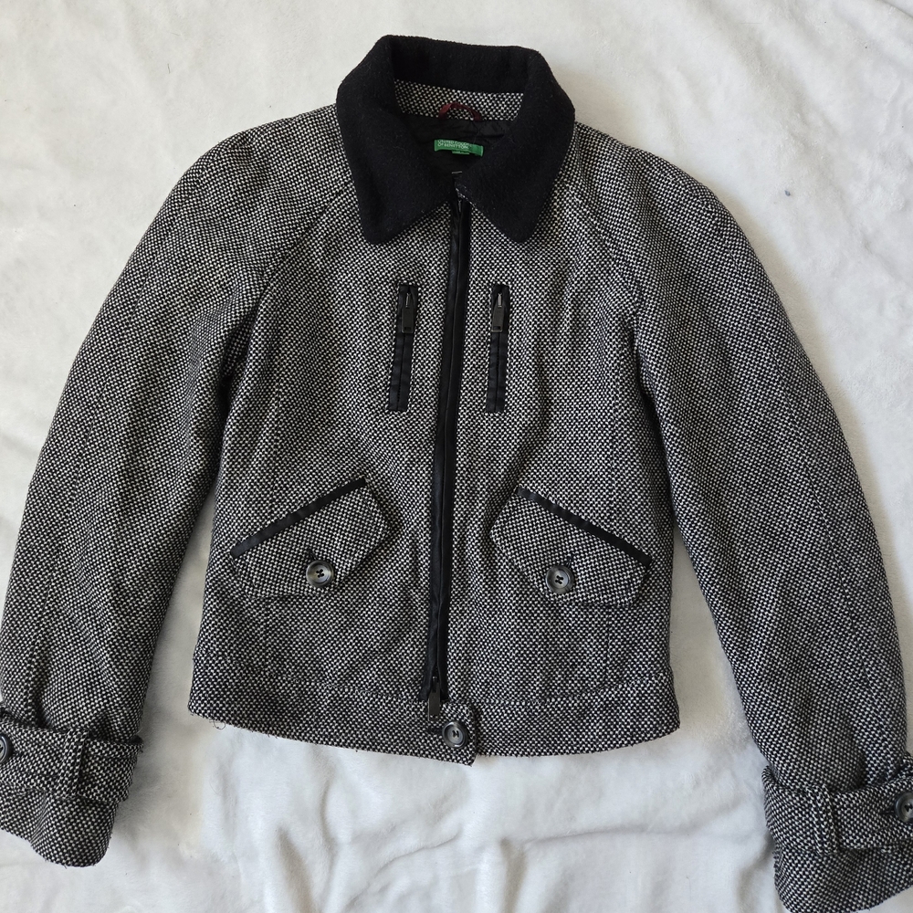 United Colors Of Benetton Women's Black and Gray Bomber Jacket